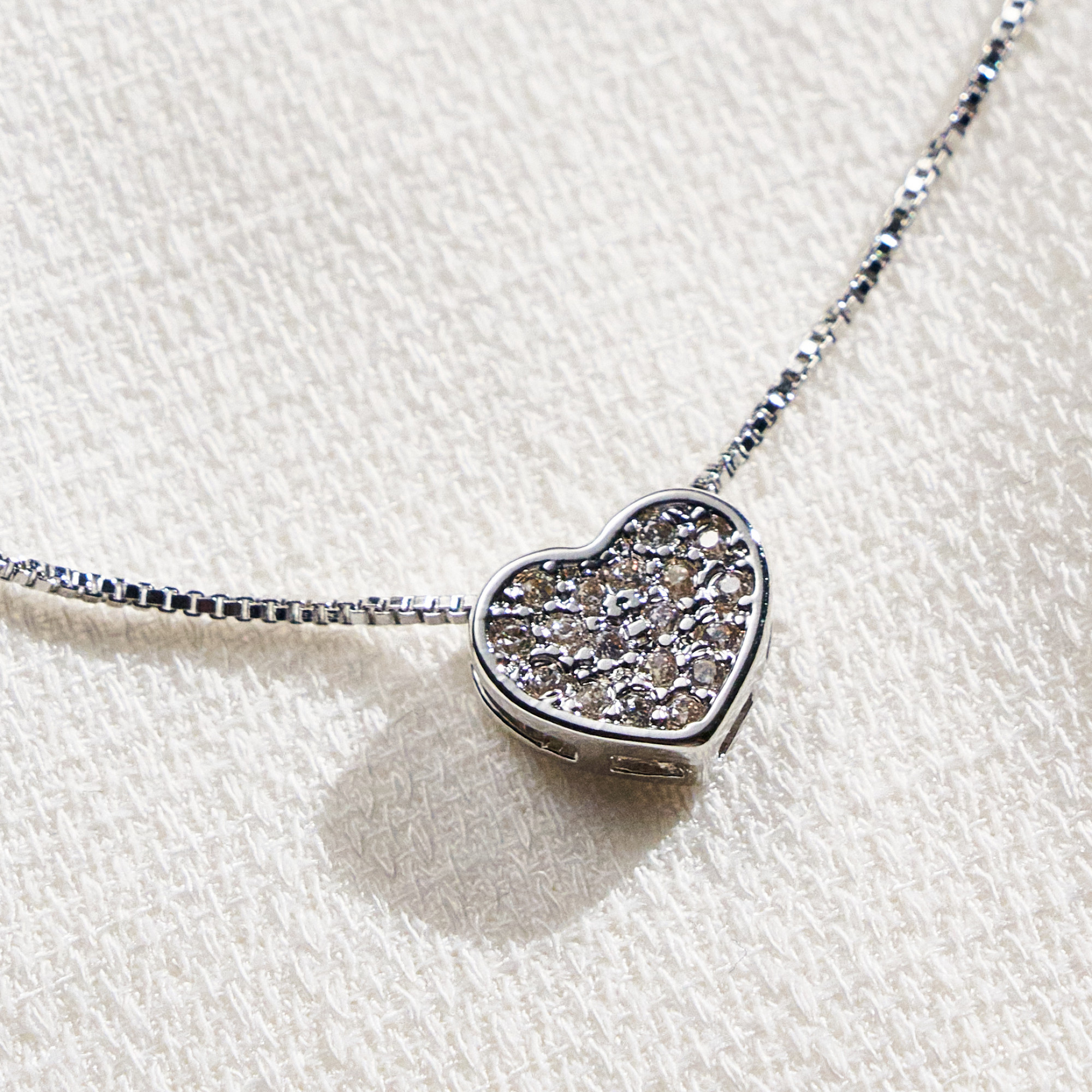 Colar Alcira Banho Ródio Branco