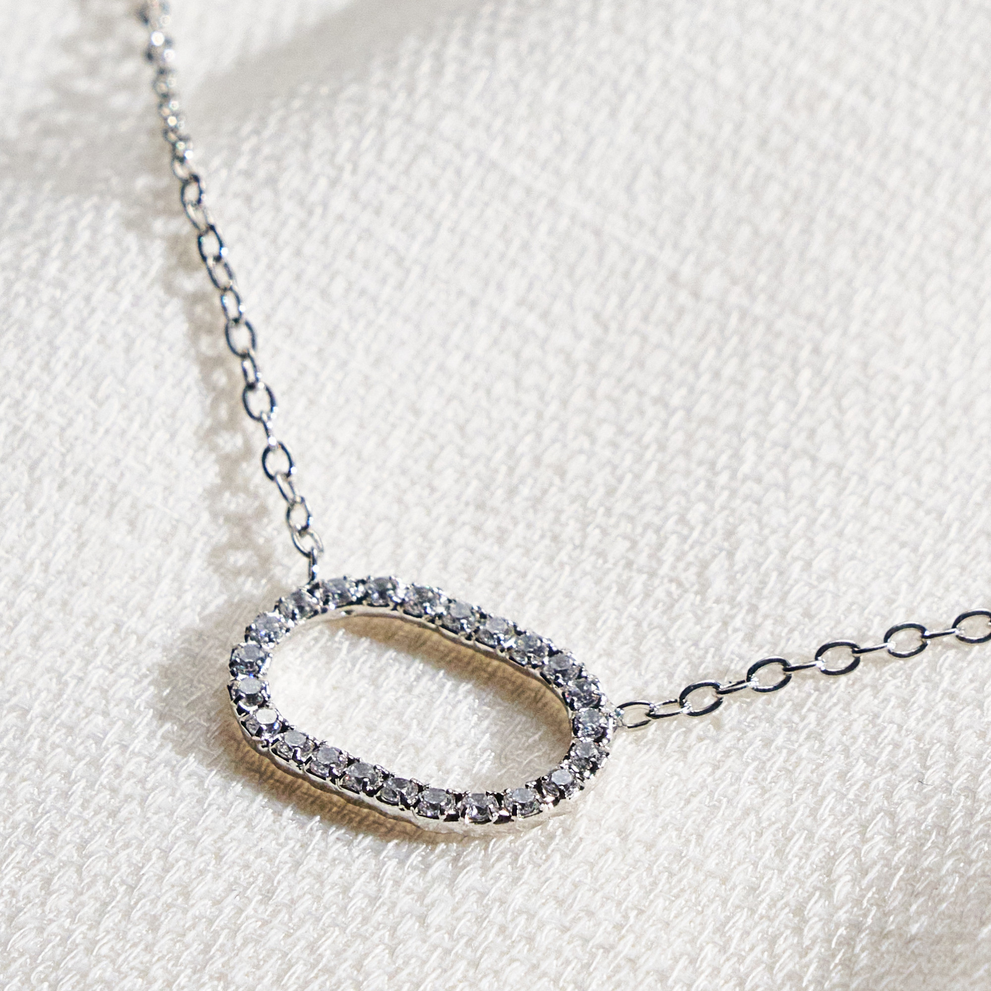 Colar Claudia Banho Ródio Branco