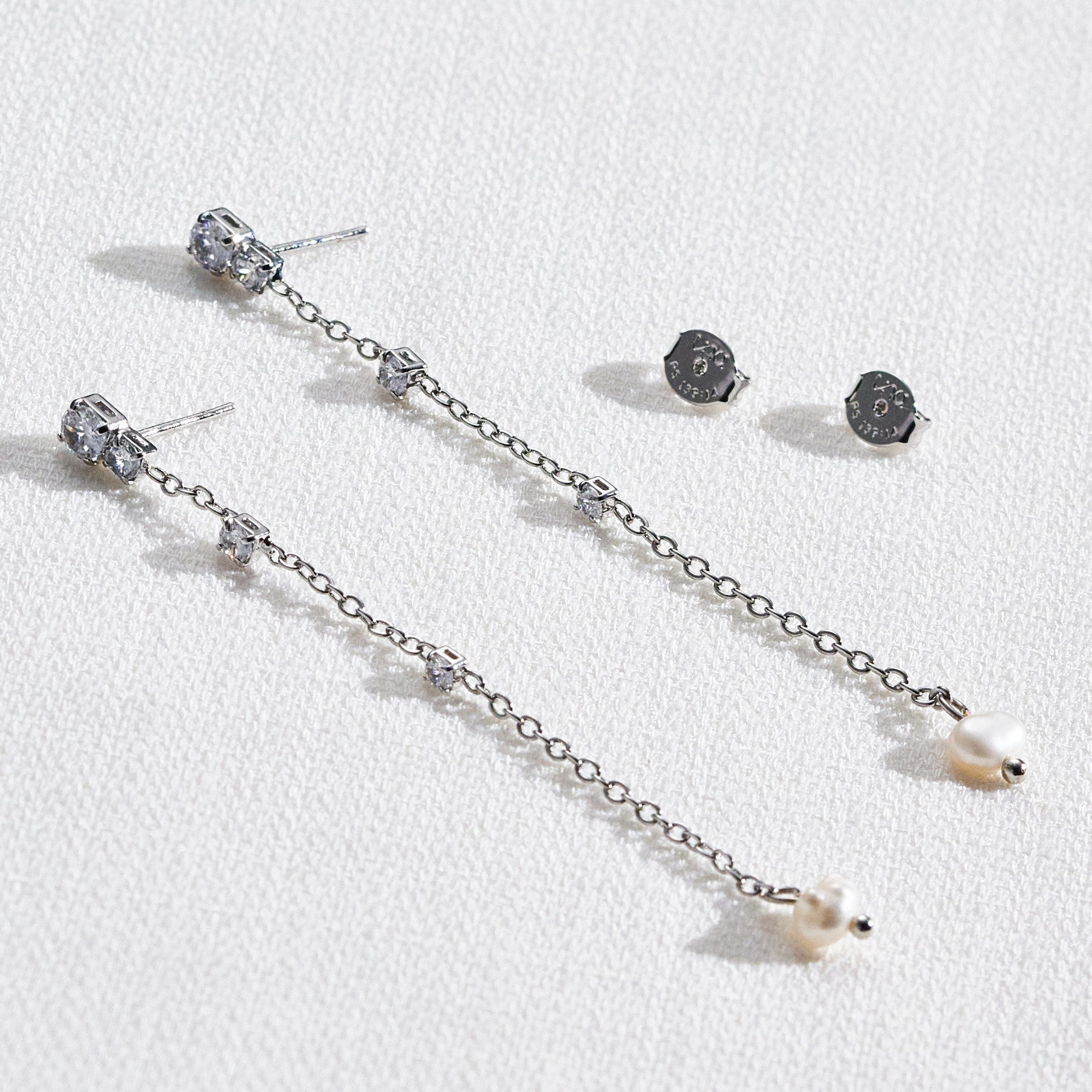 Brinco Aura Banho Ródio Branco