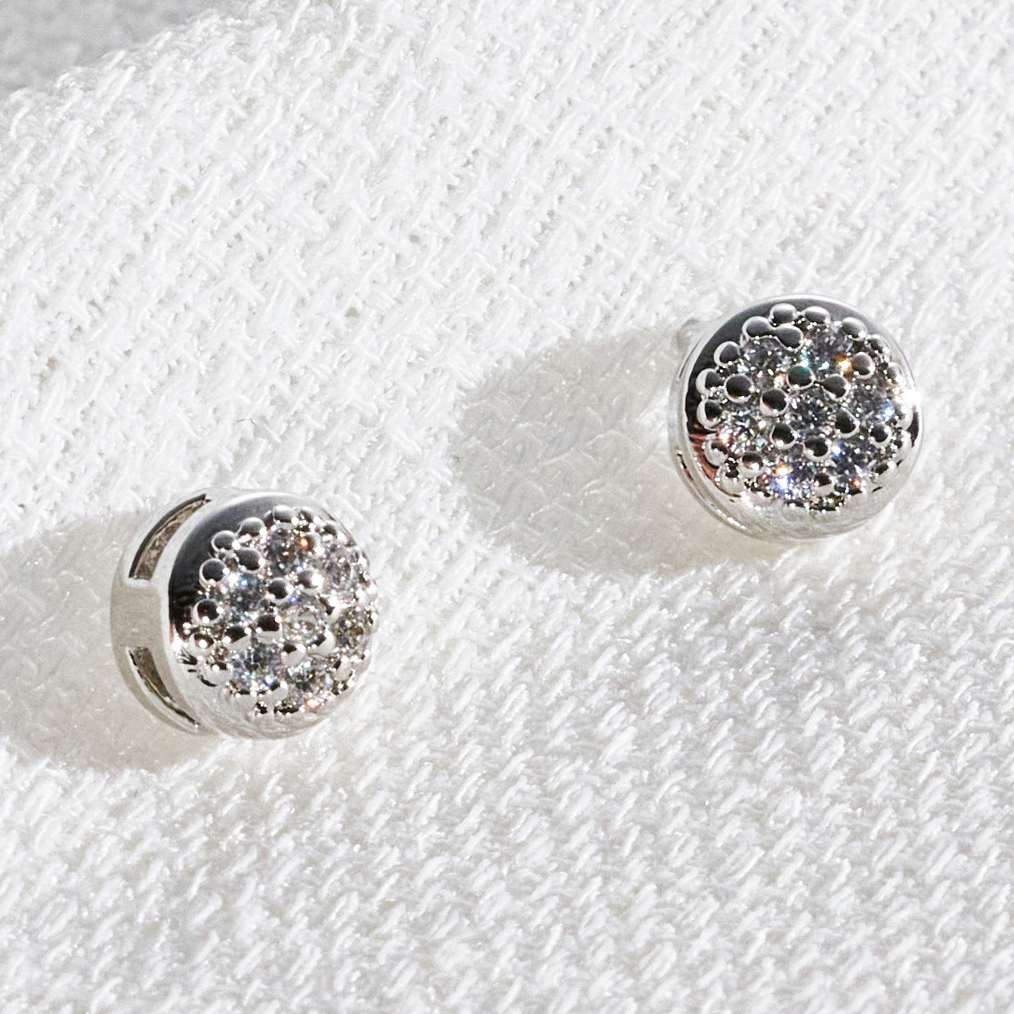 Brinco Bertha Banho Ródio Branco