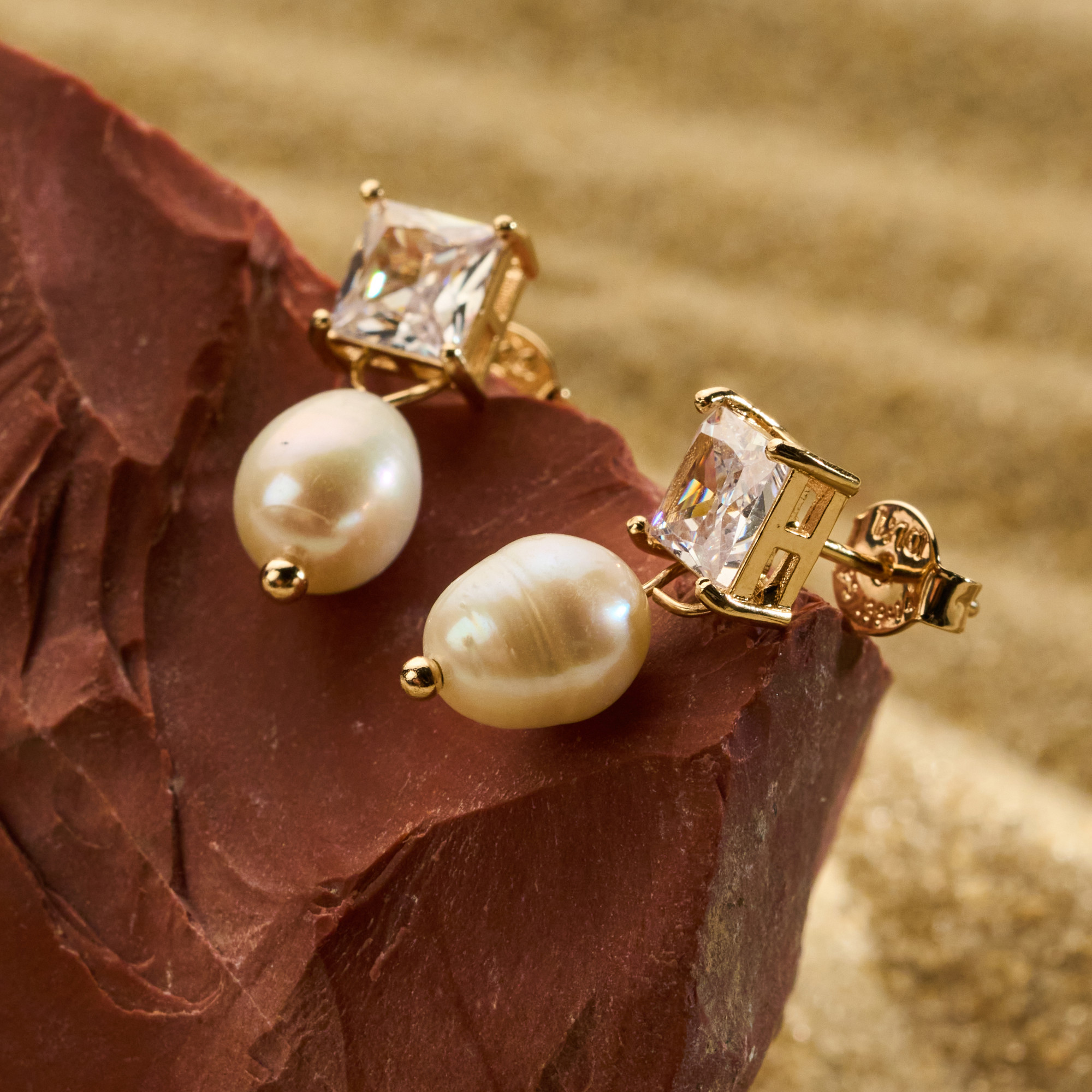 Brinco Thayssa Banho Ouro 18k