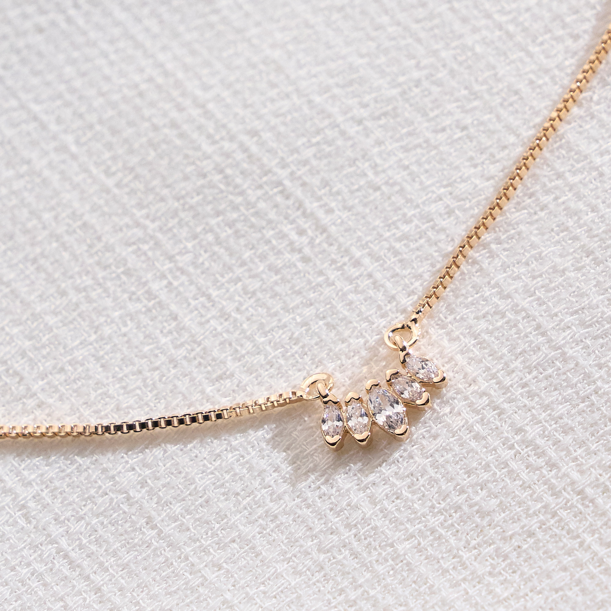 Colar Junia Banho Ouro 18k