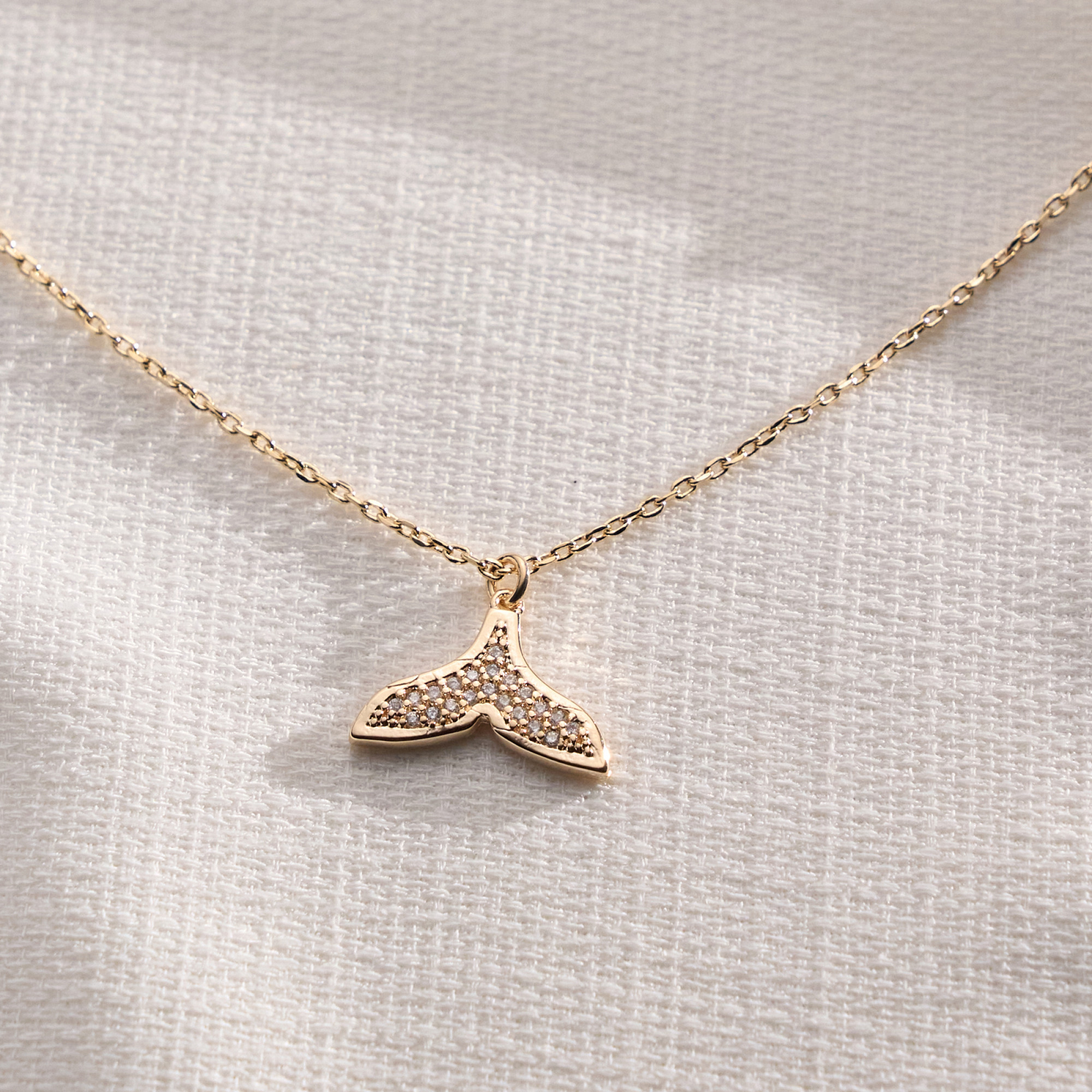 Colar Orca Banho Ouro 18k