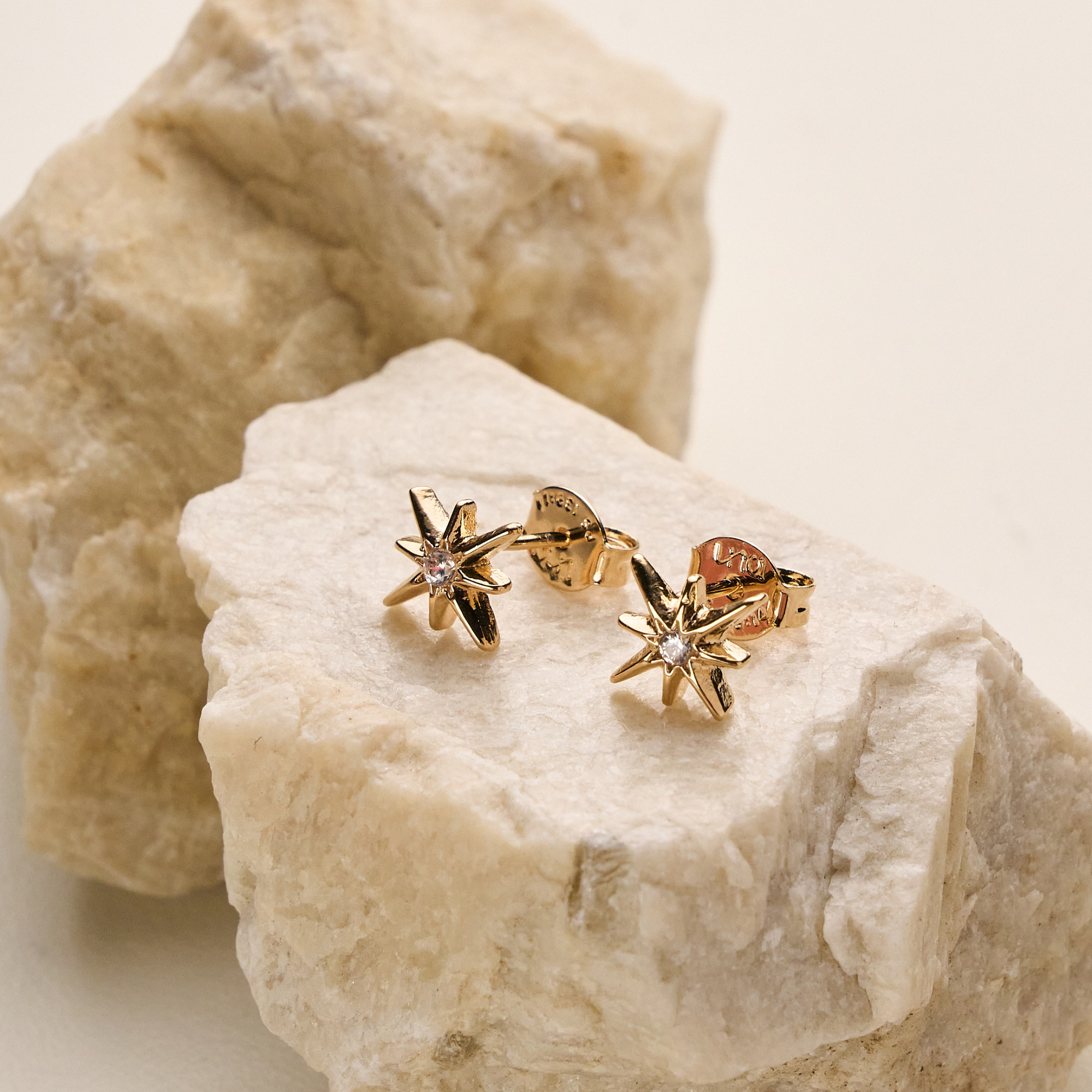 Brinco Antares Banho Ouro 18k