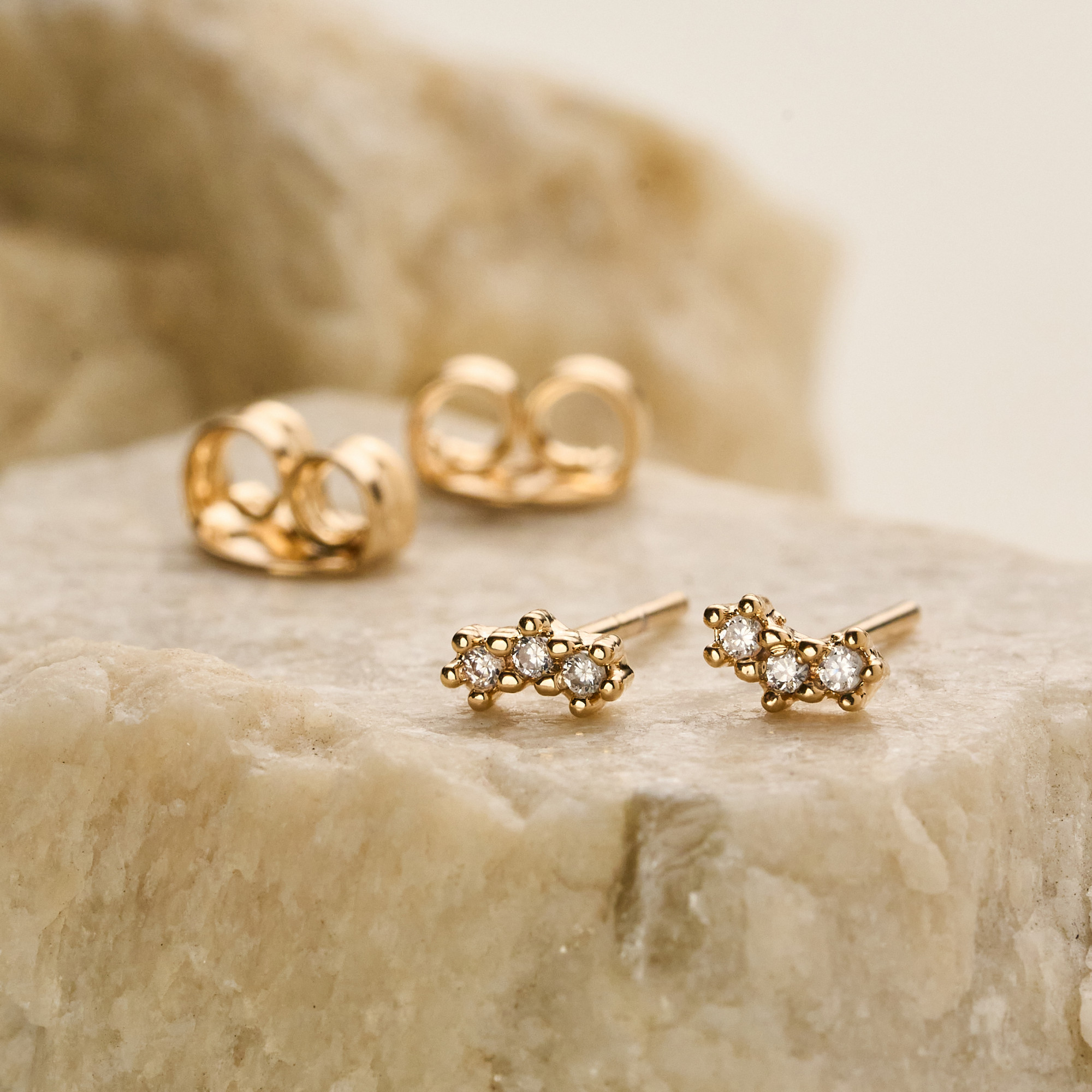 Brinco Três Marias Banho Ouro 18k