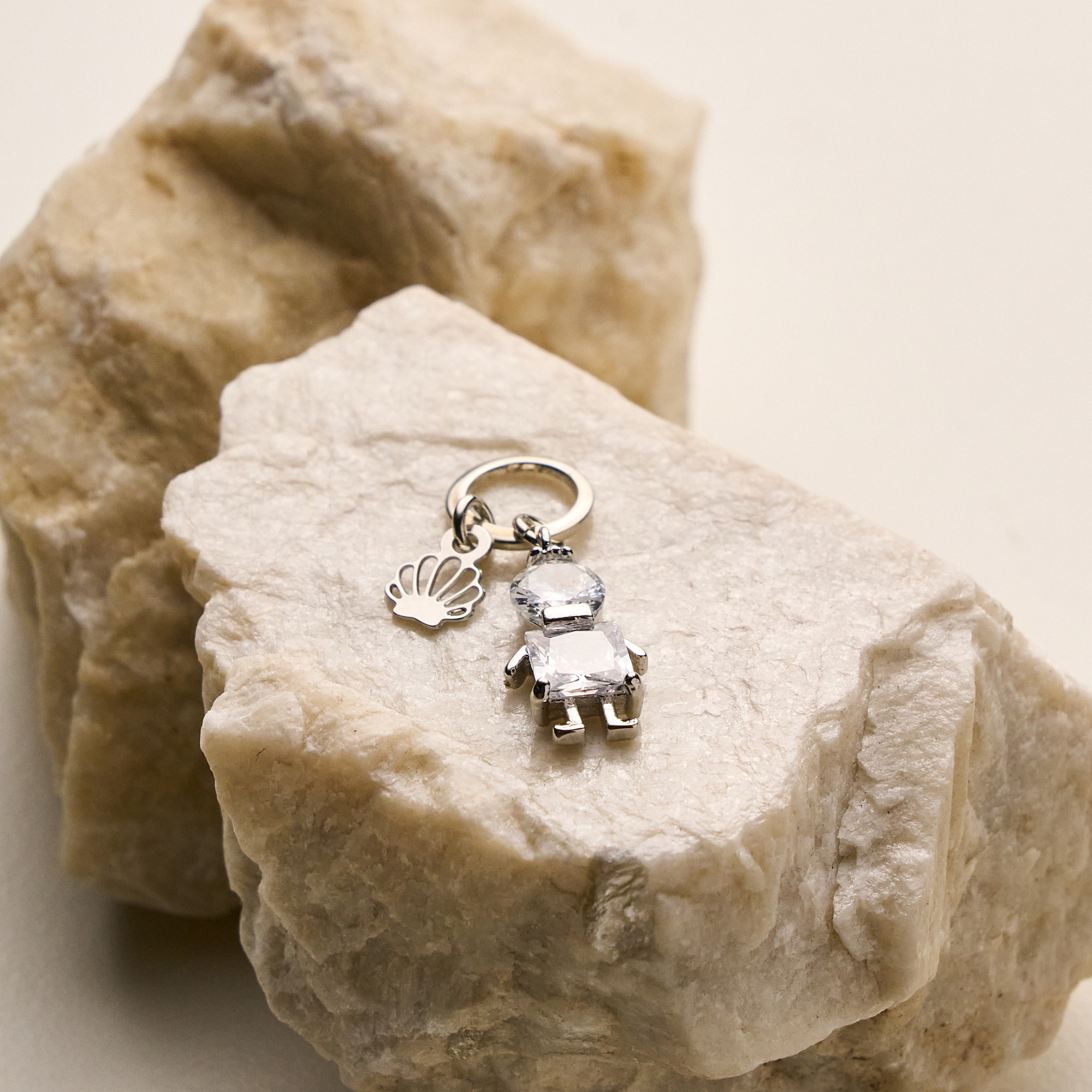 Pingente Thomas Banho Ródio Branco