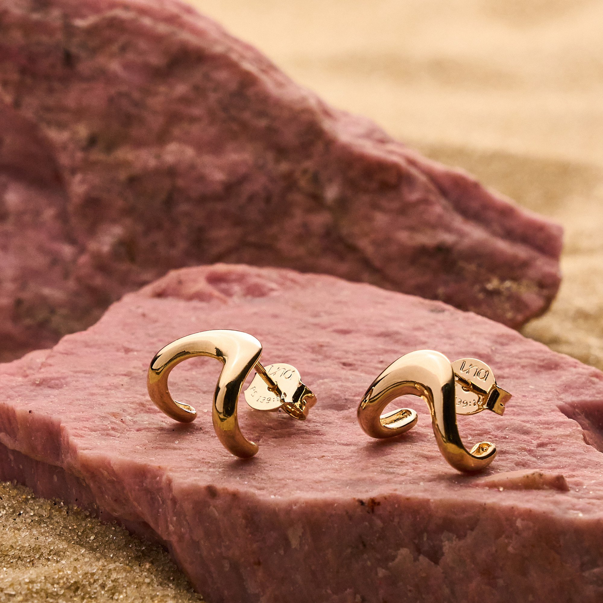 Brinco West Banho Ouro 18k