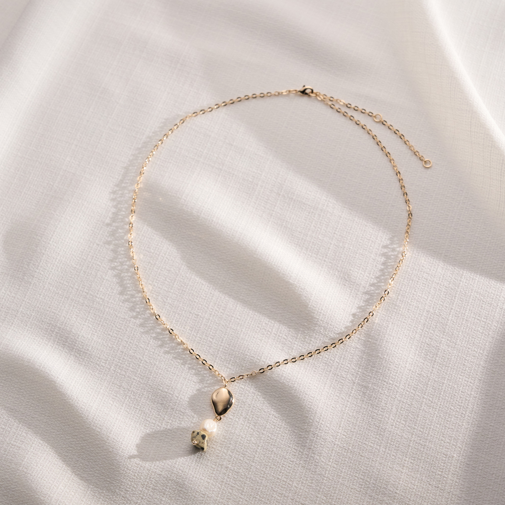 Colar Branca Banho Ouro 18k