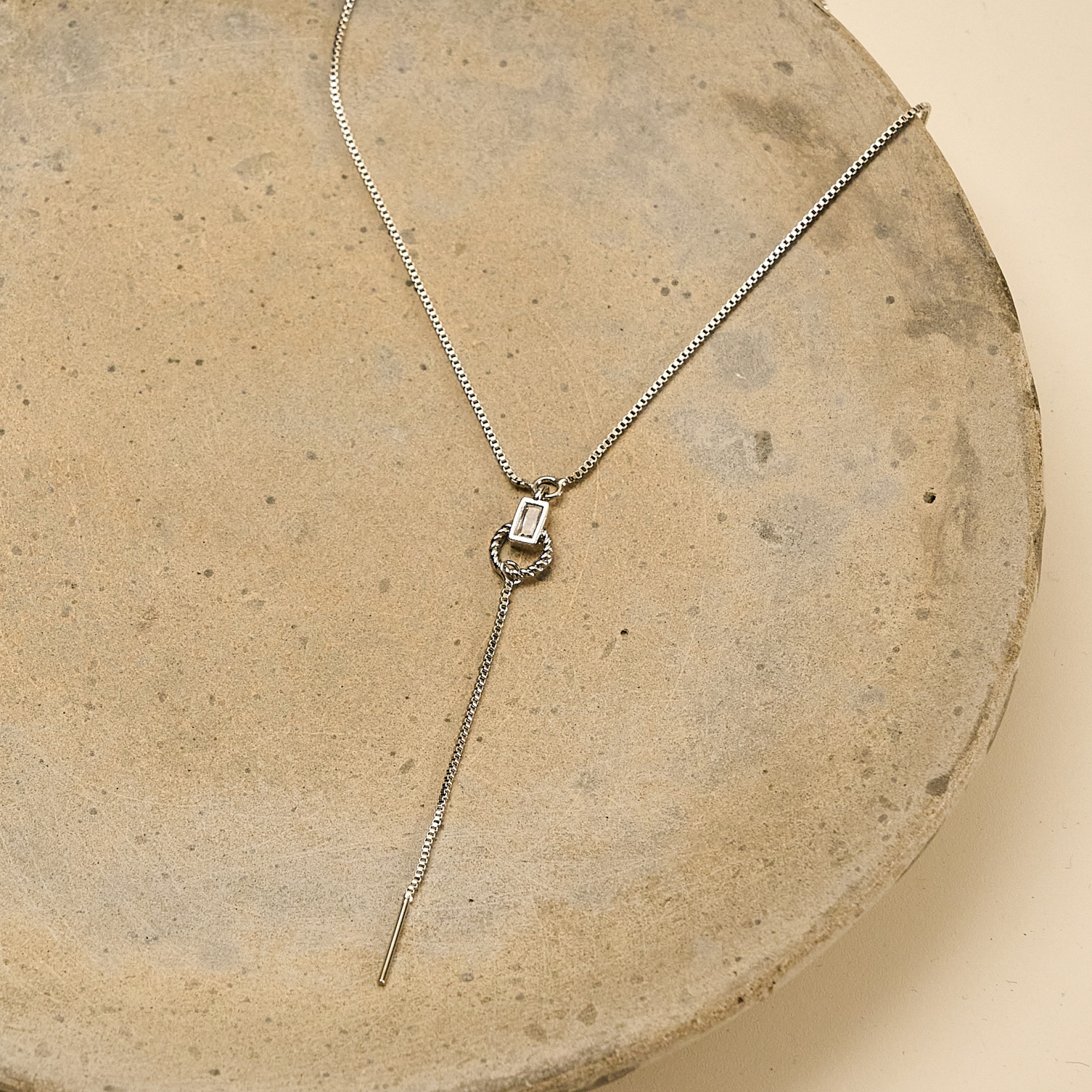 Colar Louis Banho Ródio Branco