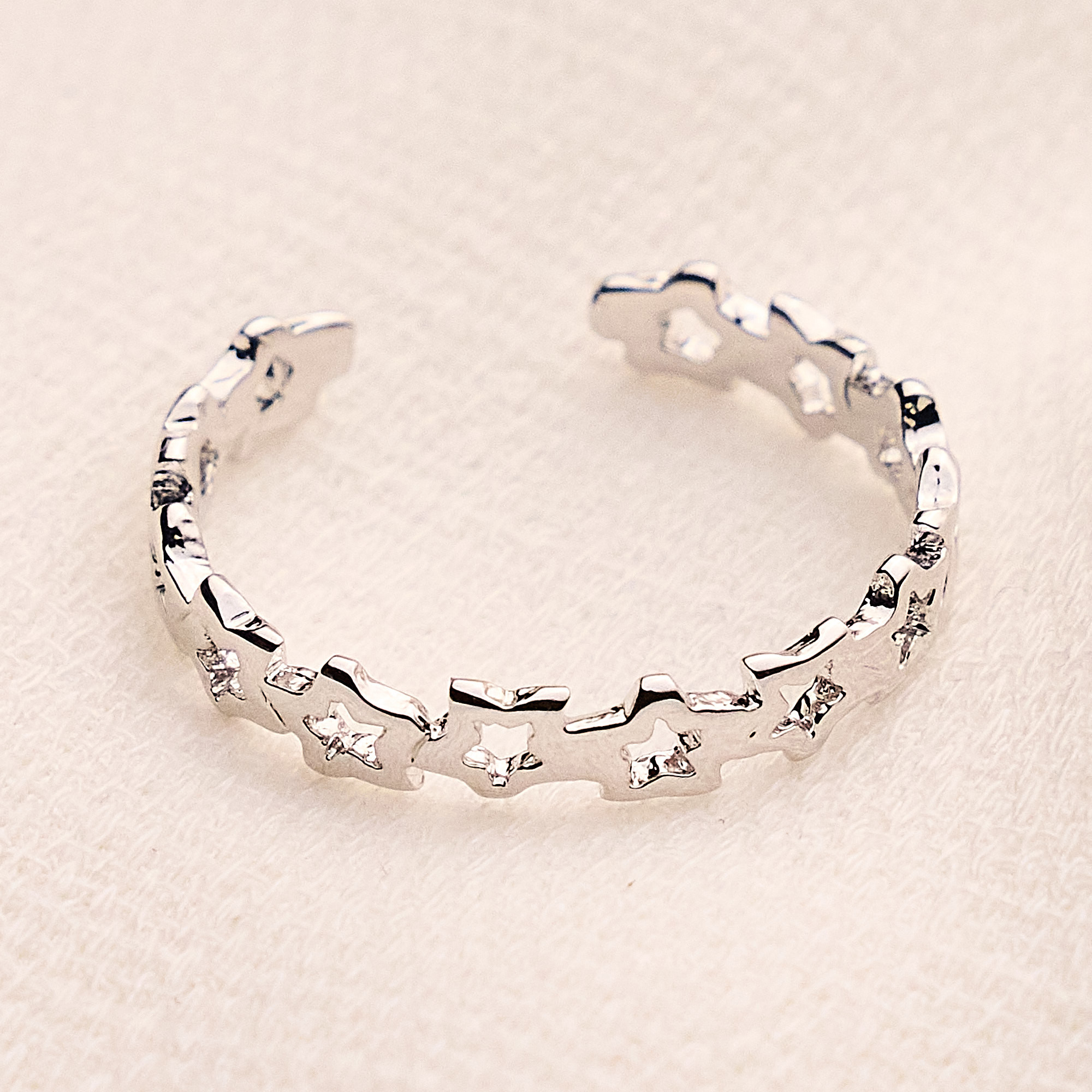 Anel Clara Banho Ródio Branco