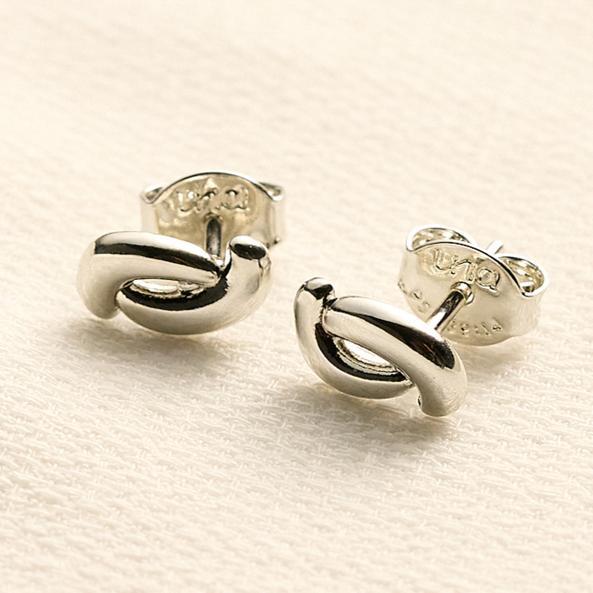 Brinco Mirian Banho Ródio Branco