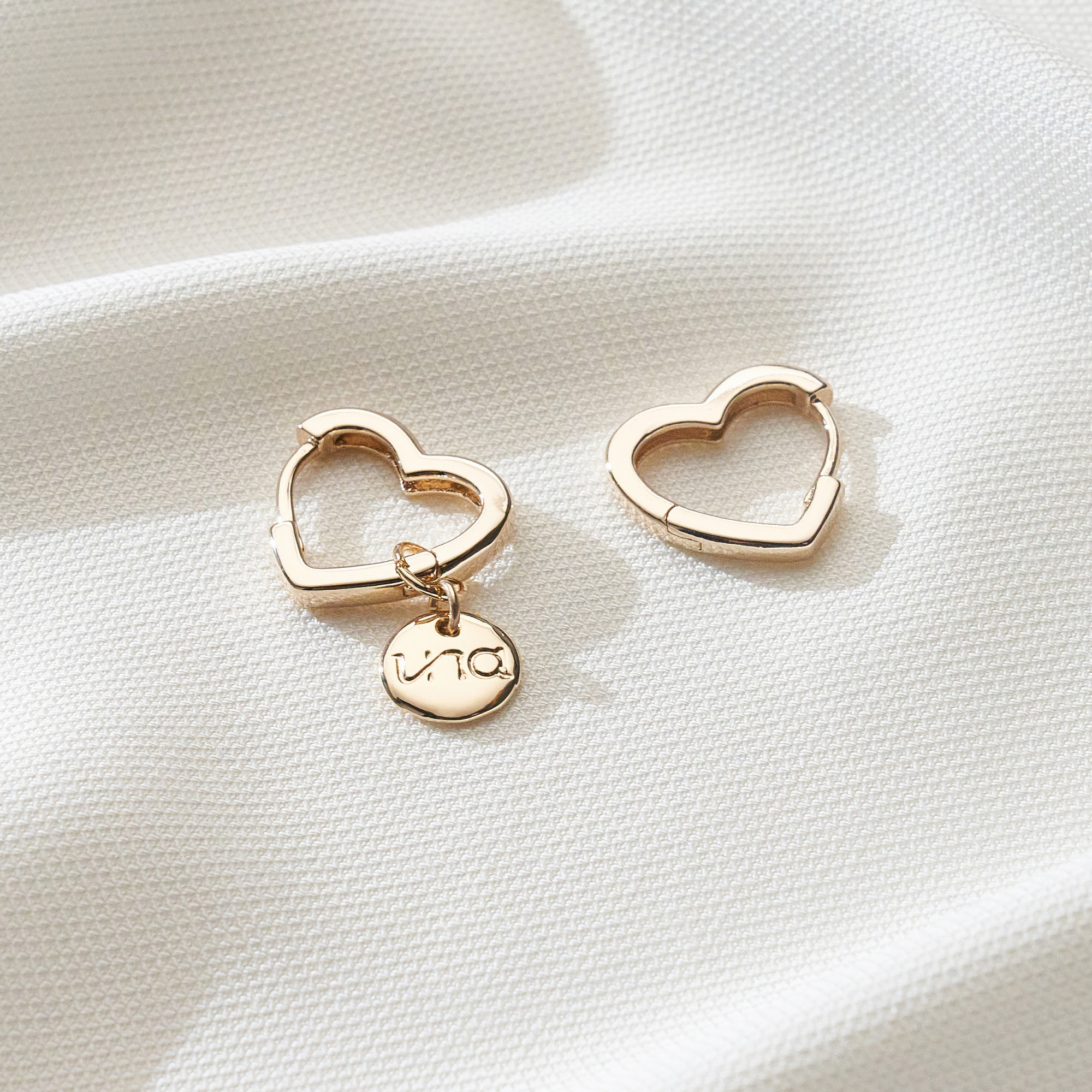 Brinco Yoo Banho Ouro 18k