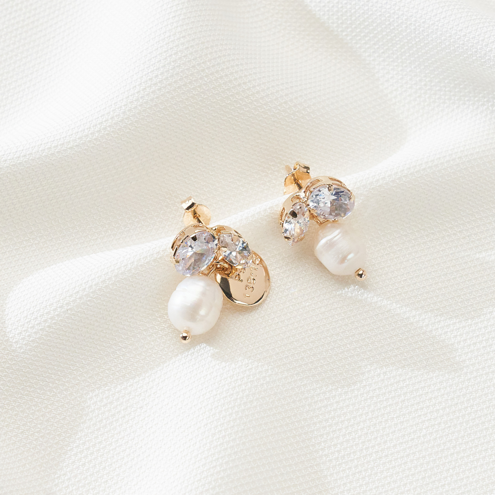 Brinco Kimi Banho Ouro 18k