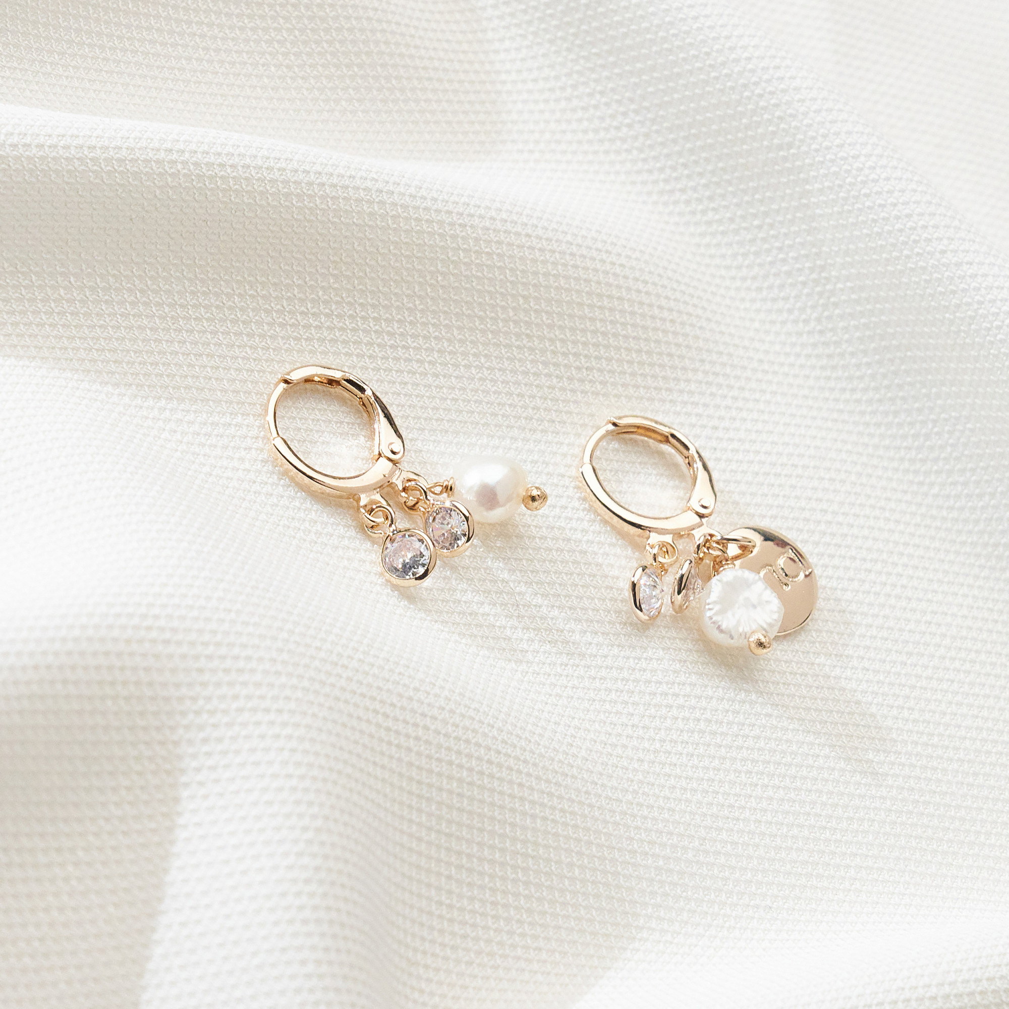 Brinco Kristin Banho Ouro 18k