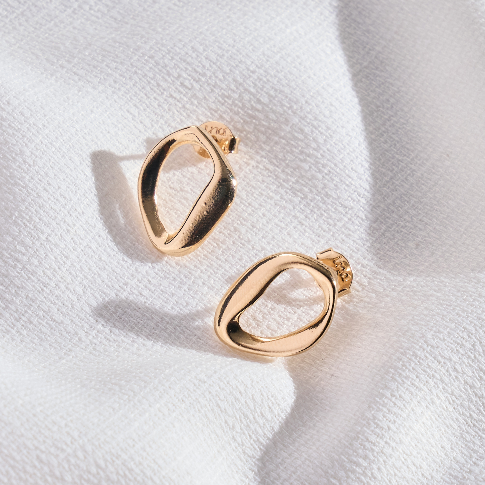 Brinco Nayana Banho Ouro 18k