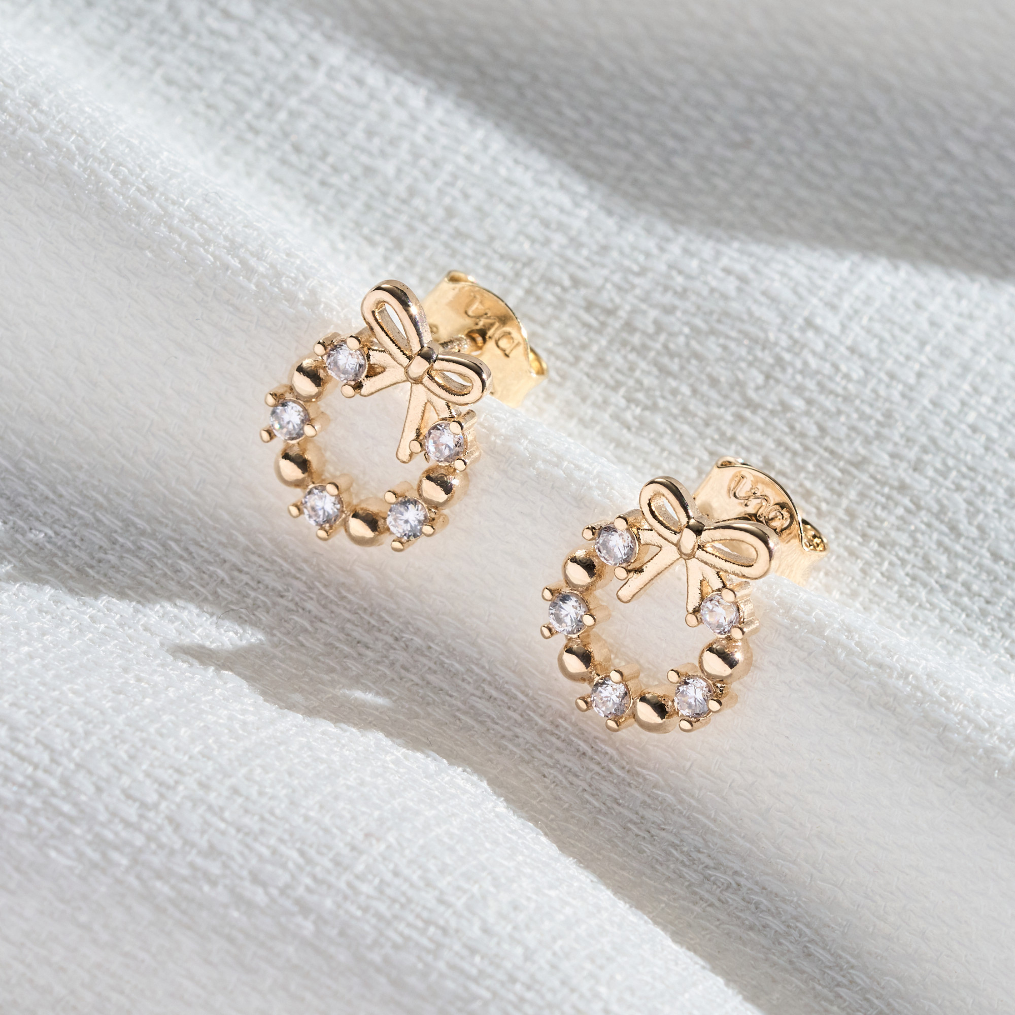 Brinco Evangeline Banho Ouro 18k