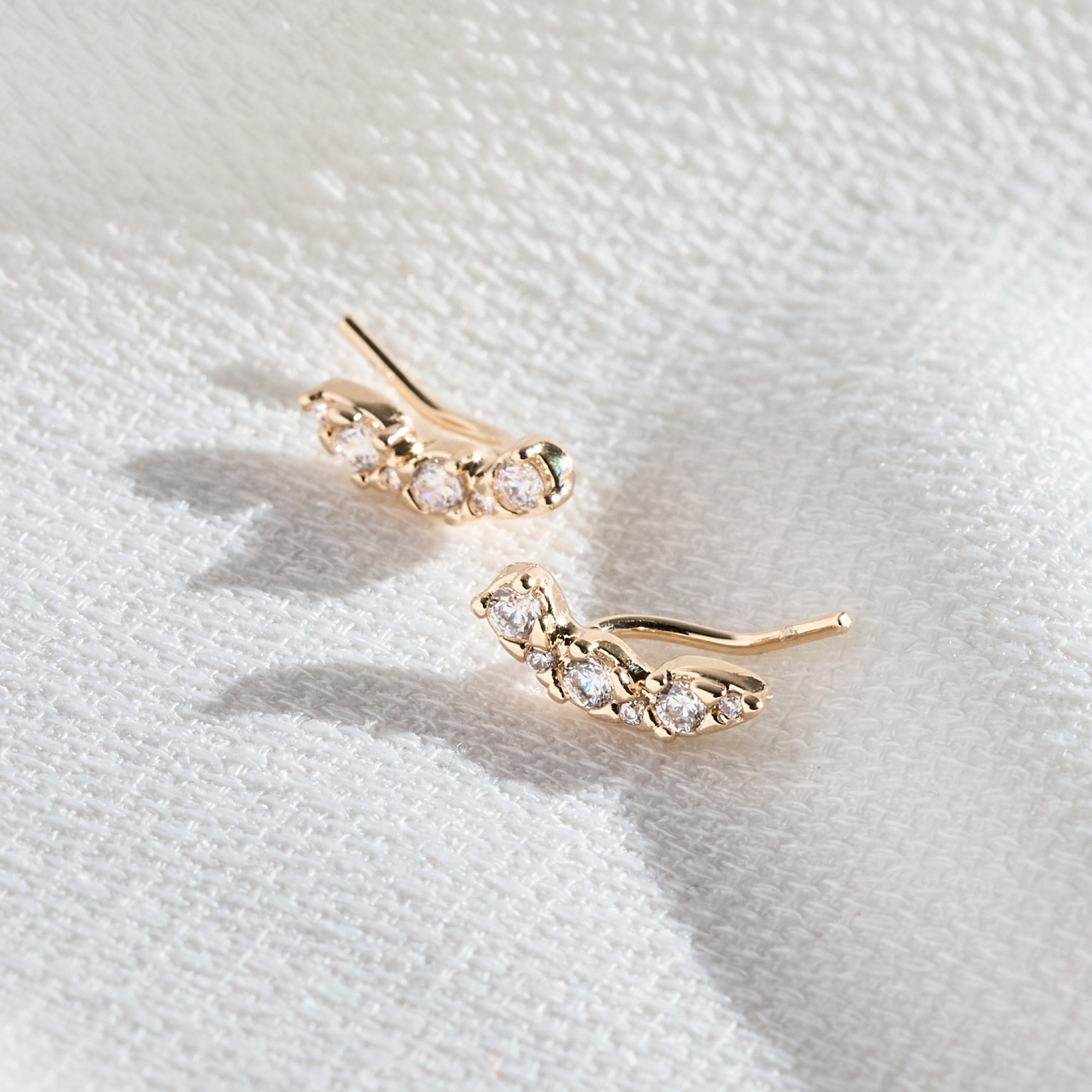 Brinco Yohana Banho Ouro 18k