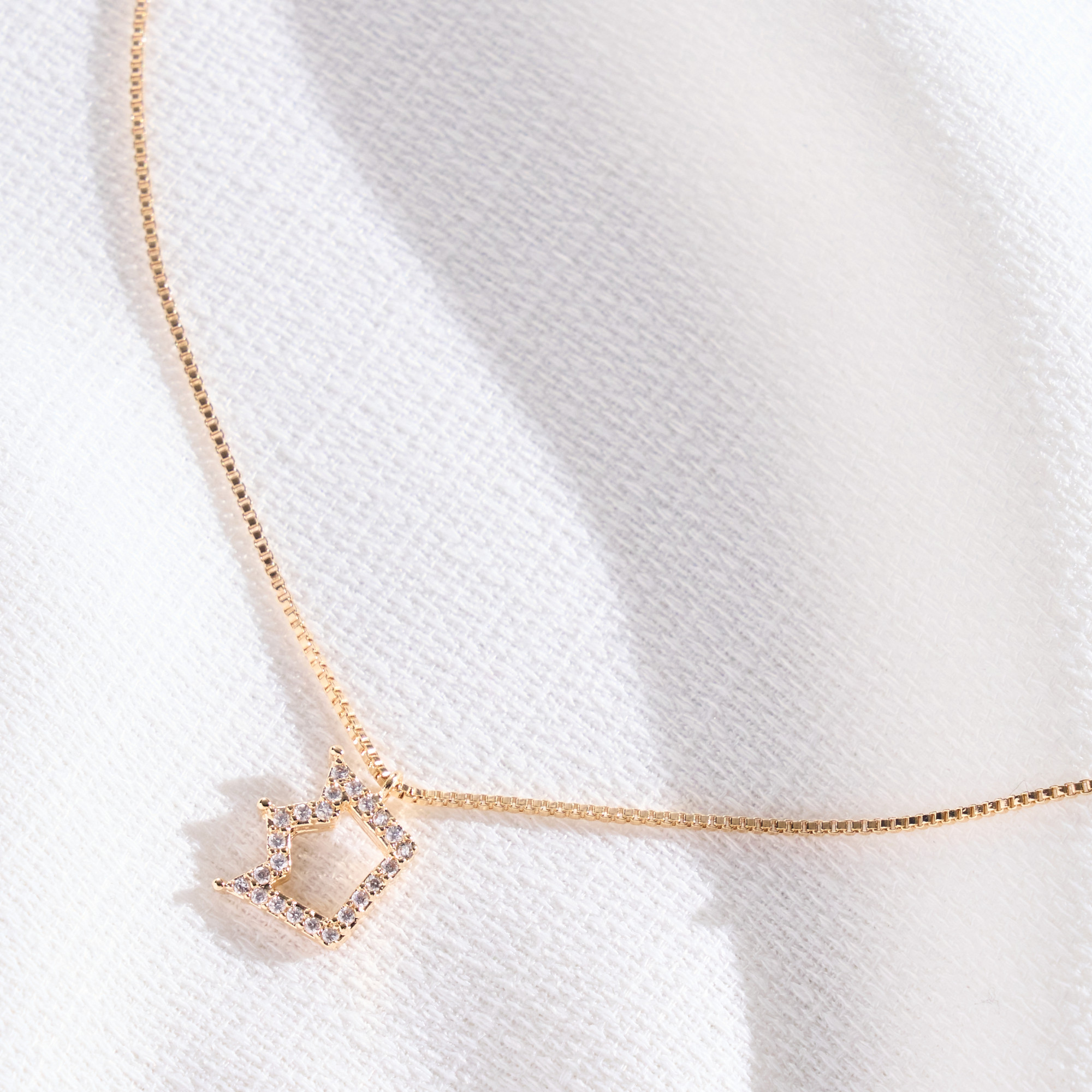 Colar Courtney Banho Ouro 18k