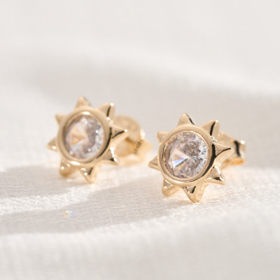 Brinco White Banho Ouro 18k