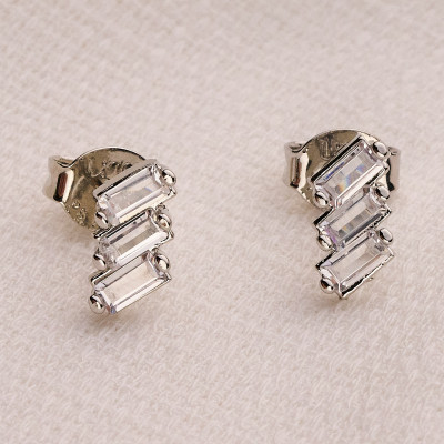 Brinco Karli Banho Ródio Branco