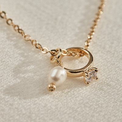 Colar Isis Banho Ouro 18k