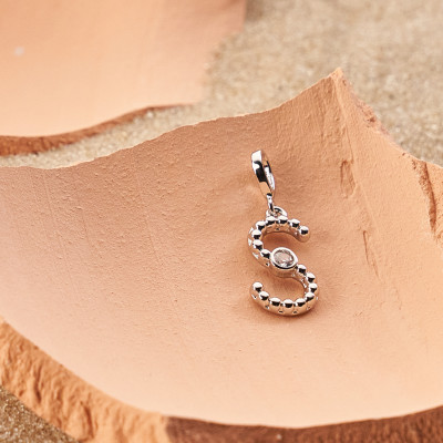 Pingente Dasha S Banho Ródio Branco