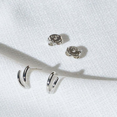 Brinco Lia Banho Ródio Branco